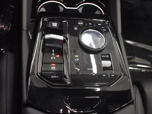 New 2027 BMW 550e xDrive w/ Premium Package AWD/4WD image 28