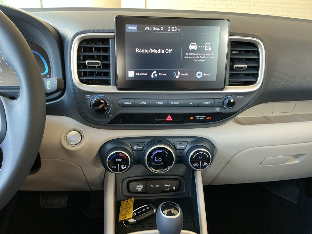 New 2026 Hyundai Venue SEL FWD image 16