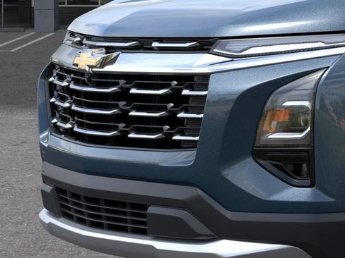 New 2027 Chevrolet Equinox LT w/ Safety and Technology Package FWD image 13