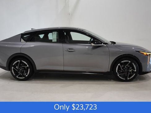 New 2025 Kia K4 GT-Line w/ GT-Line Sunroof Package image 3