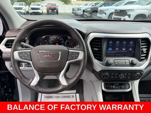 Used 2023 GMC Acadia SLT w/ Technology Package FWD image 18