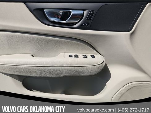 Used 2022 Volvo S60 T8 R-Design Expression w/ Premium Package AWD/4WD image 18
