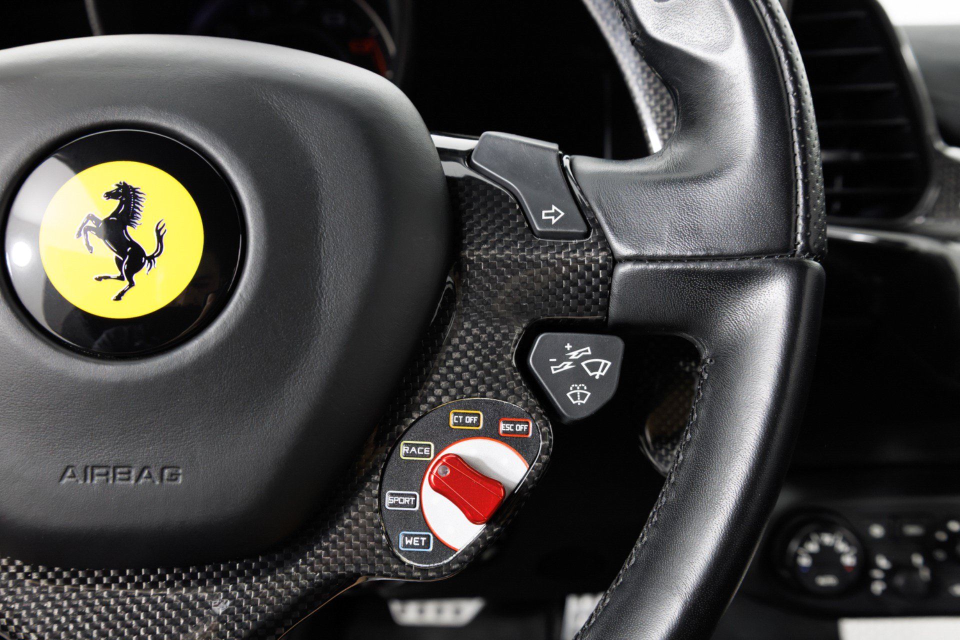 Used 2015 Ferrari 458 Speciale Coupe RWD image 24