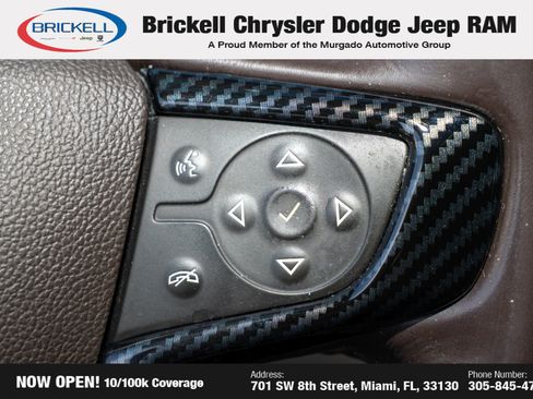 Used 2018 GMC Acadia SLT image 32