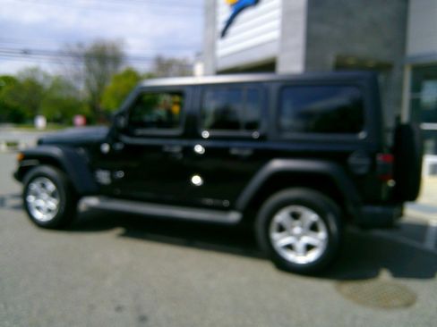 Used 2020 Jeep Wrangler Unlimited Sport S AWD/4WD image 45