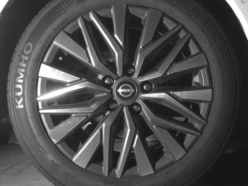 Used 2025 Nissan Altima 2.5 SV image 15