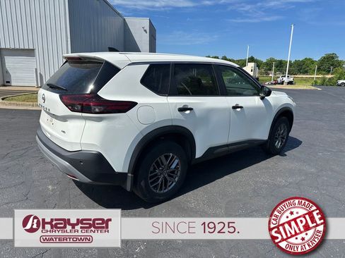 Used 2023 Nissan Rogue S AWD/4WD image 5