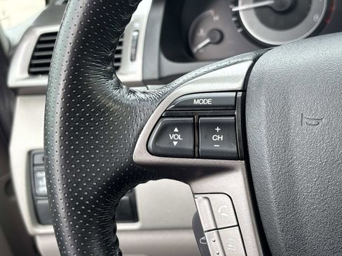 Used 2015 Honda Odyssey EX-L image 16