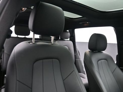 Used 2022 Mercedes-Benz GLB 250 4MATIC image 30