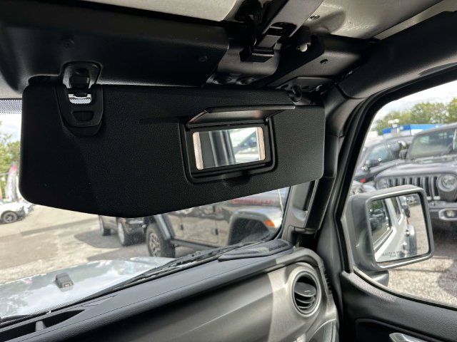Used 2023 Jeep Wrangler Unlimited Sport AWD/4WD image 39