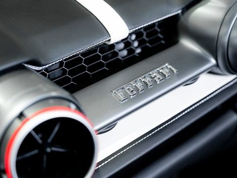 Used 2023 Ferrari 812 GTS RWD image 58