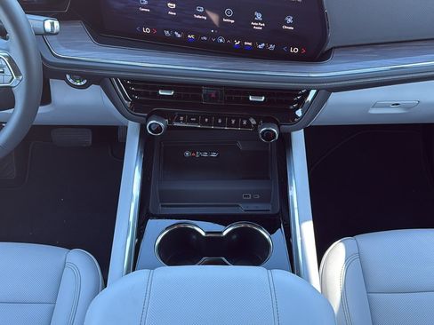 New 2025 Chevrolet Tahoe Premier image 24