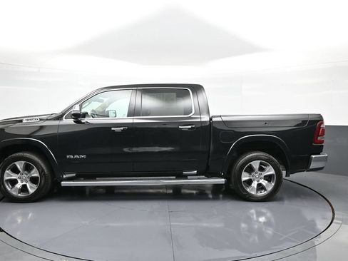 Used 2021 RAM 1500 Laramie AWD/4WD image 9