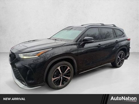 Used 2021 Toyota Highlander XSE AWD/4WD image 1