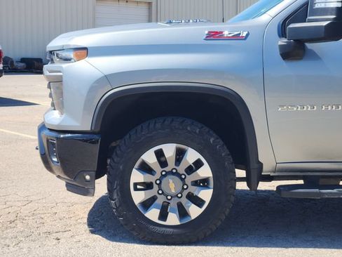 Used 2024 Chevrolet Silverado 2500 Custom w/ Custom Value Package AWD/4WD image 8