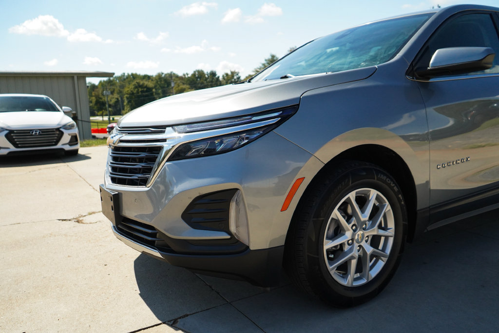 Used 2024 Chevrolet Equinox LT FWD image 17