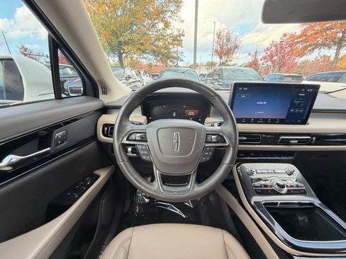 Certified 2022 Lincoln Nautilus STANDARD w/ Premium Package image 10