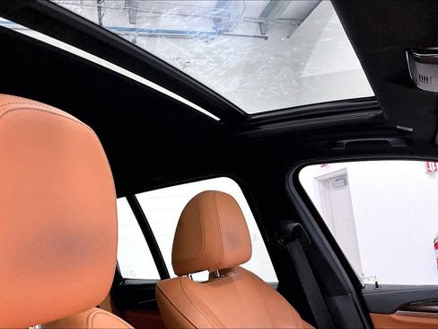 Used 2019 BMW X3 xDrive30i w/ Premium Package AWD/4WD image 17