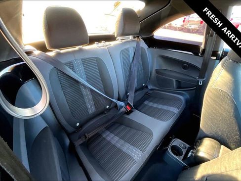 Used 2013 Volkswagen Beetle 2.0T image 22