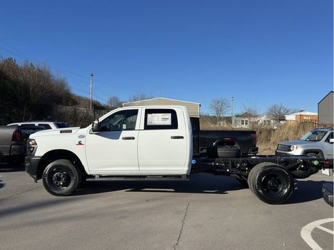 New 2026 RAM 3500 Tradesman image 6