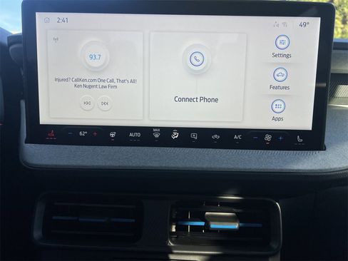 New 2025 Ford Maverick XLT w/ XLT Luxury Package image 4