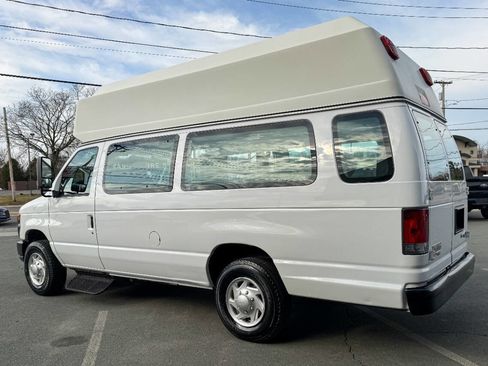 Used 2011 Ford E-350 and Econoline 350 Extended Super Duty w/ PWR Group image 12