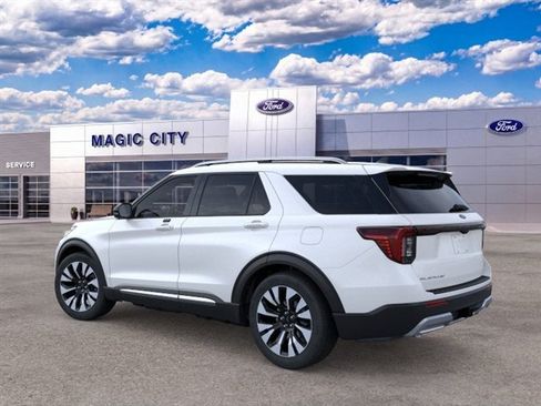 Used 2026 Ford Explorer Platinum w/ LUX Leather Package AWD/4WD image 4