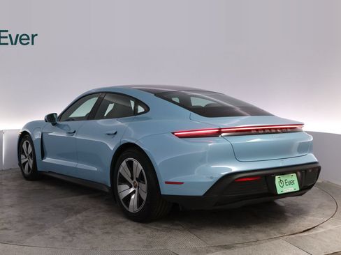 Used 2023 Porsche Taycan RWD image 17