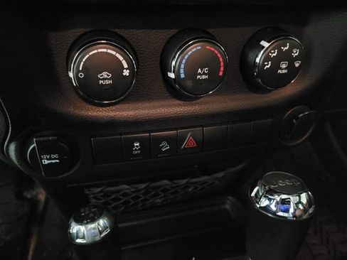 Used 2012 Jeep Wrangler Sport image 26