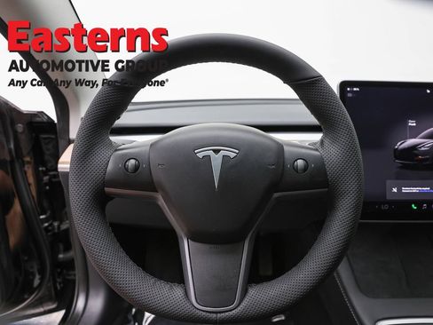 Used 2023 Tesla Model 3 Standard Range RWD image 10