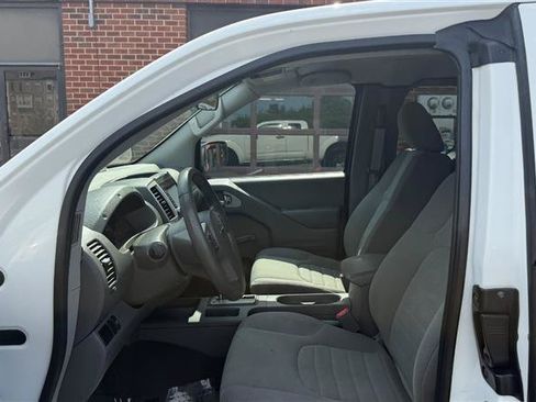 Used 2019 Nissan Frontier S RWD image 16
