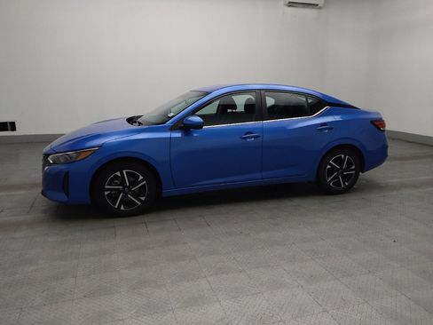 Used 2024 Nissan Sentra SV FWD image 2