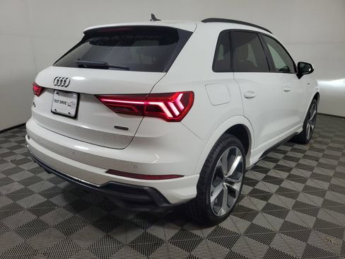 Used 2021 Audi Q3 2.0T Premium w/ Convenience Package AWD/4WD image 6