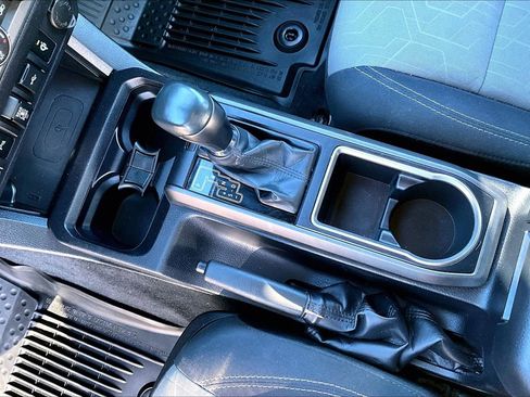 Used 2020 Toyota Tacoma TRD Sport Double Cab 5' Bed AT image 20