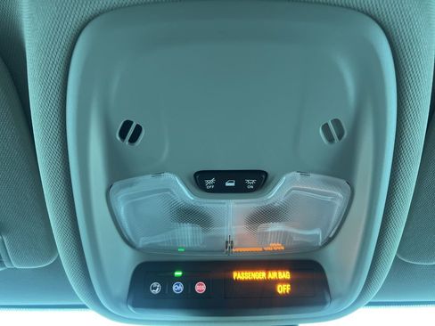 Used 2025 Buick Encore GX Preferred image 23