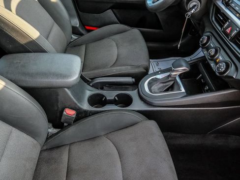 Used 2024 Kia Forte LXS w/ LXS Technology Package FWD image 14