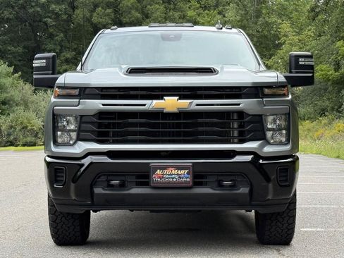 Used 2024 Chevrolet Silverado 2500 Custom w/ Custom Value Package AWD/4WD image 7