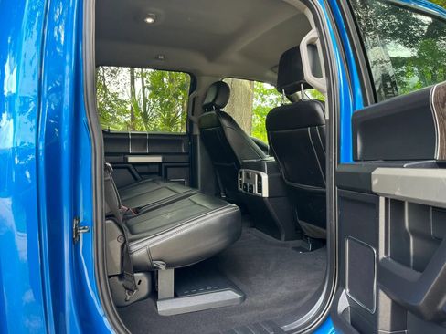 Used 2021 Ford F250 Lariat w/ Tremor Off-Road Package AWD/4WD image 18