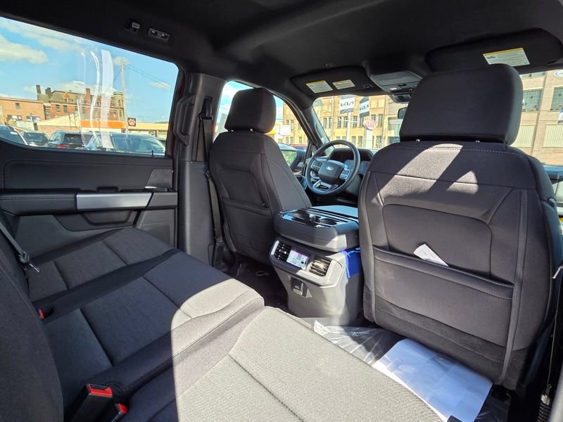 New 2026 Ford F150 XLT w/ Equipment Group 302A MID AWD/4WD image 19