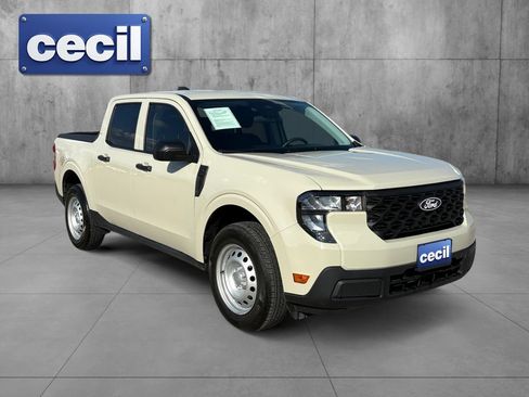 Used 2025 Ford Maverick XL FWD image 3