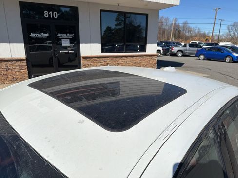 Used 2025 BMW 330i xDrive Sedan w/ M Sport Package image 12