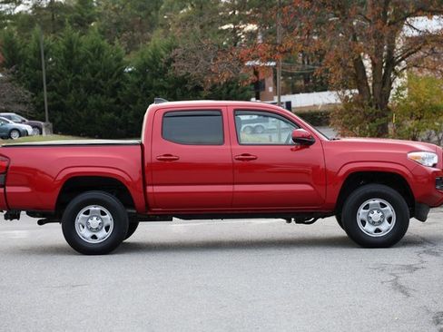 Used 2023 Toyota Tacoma SR image 4