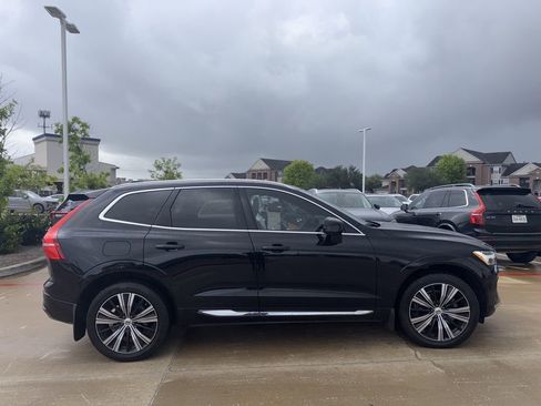 Used 2023 Volvo XC60 B5 Ultimate w/ Protection Package image 14