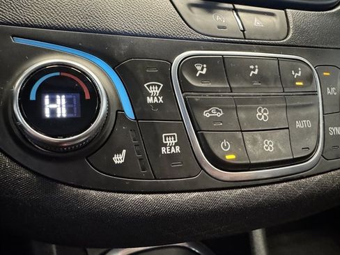 Used 2023 Chevrolet Malibu LT image 24