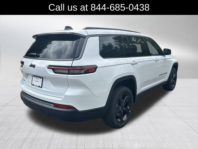 New 2026 Jeep Grand Cherokee L Limited w/ Limited Altitude Package AWD/4WD image 5
