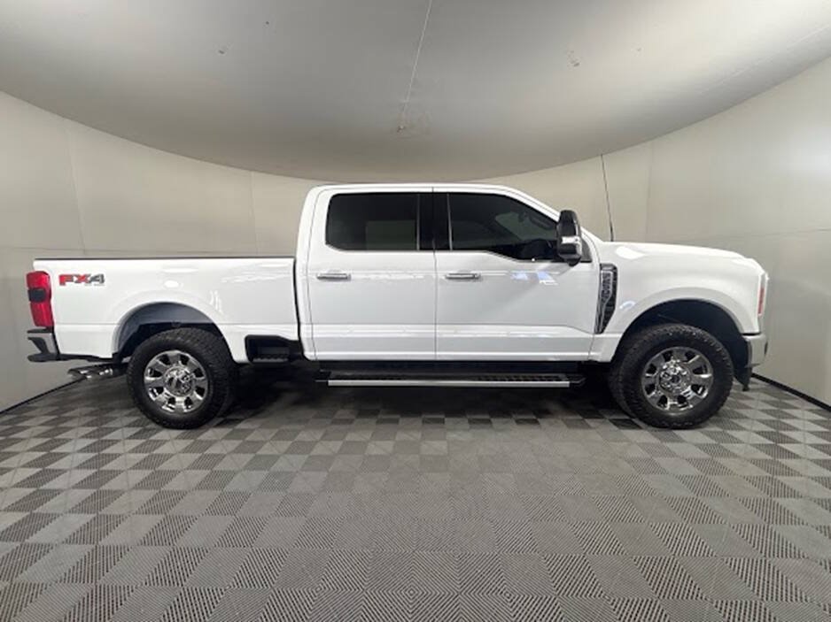 Used 2023 Ford F250 Lariat w/ Chrome Package AWD/4WD image 11