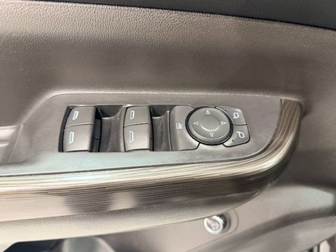 Used 2017 GMC Acadia SLT AWD/4WD image 29