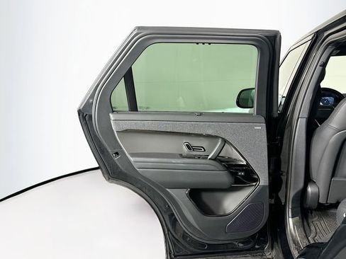 Used 2025 Land Rover Range Rover Sport SE image 22