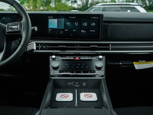 New 2026 Hyundai Santa Fe SE image 18