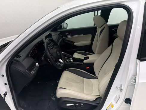 Used 2024 Acura Integra A-Spec w/ Technology Package FWD image 9